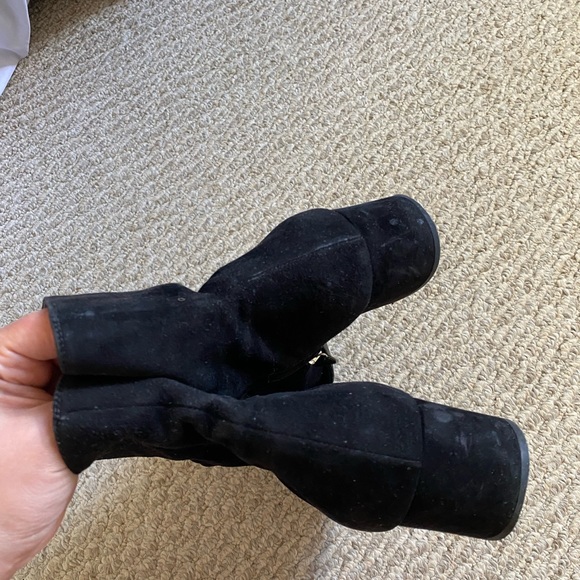 PRADA BLACK SQUARE BULKY TOE BLOCK HEEL ANKLE SUEDE BOOTS 39.5 - Picture 7 of 14